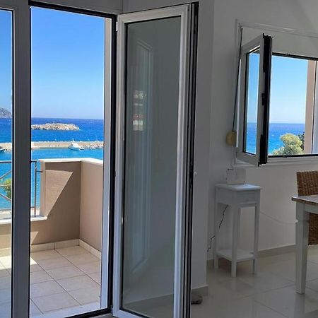 Locals Apartment Karpathos Buitenkant foto